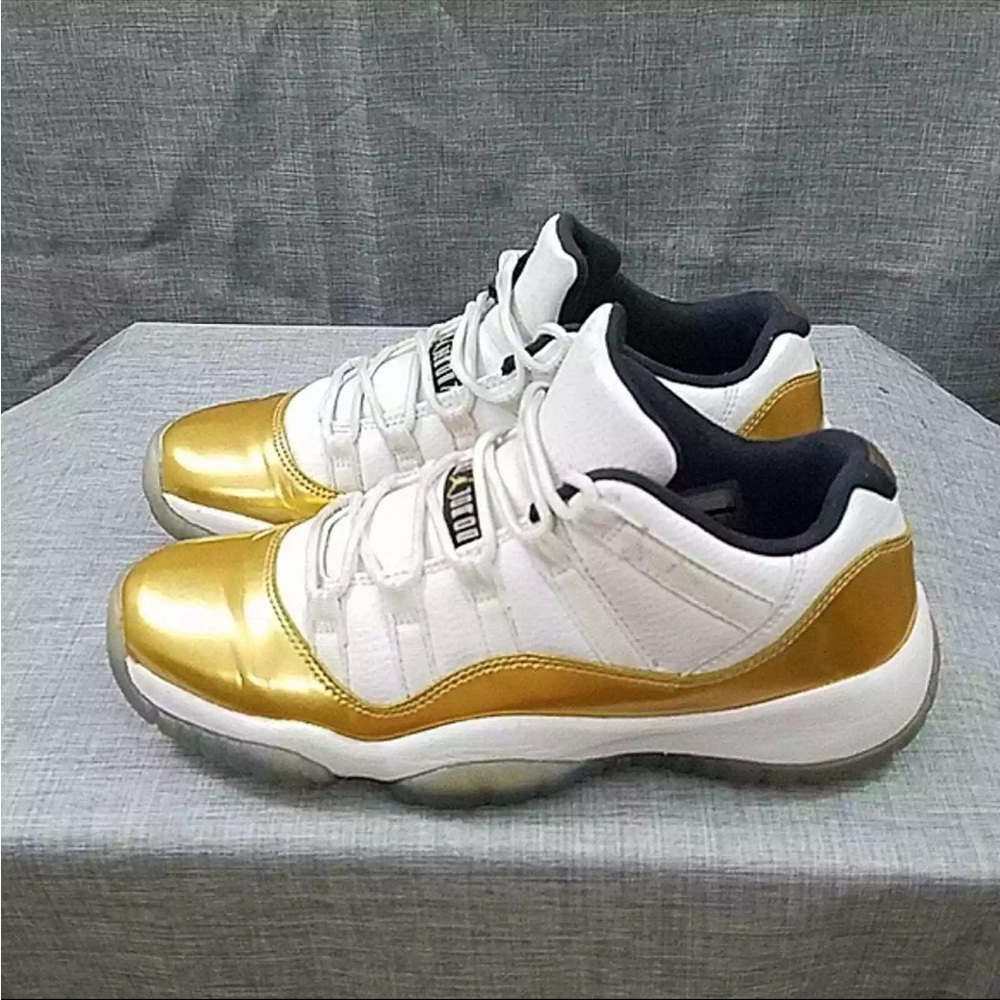 Nike Air Jordan 11 XI Retro Low Closing Ceremony GS 528896-103 Size 7y - Picture 2 of 3